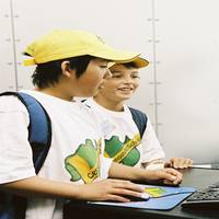  Students at the launch of Australian CensusAtSchool, at the Melbourne Museum in 2005