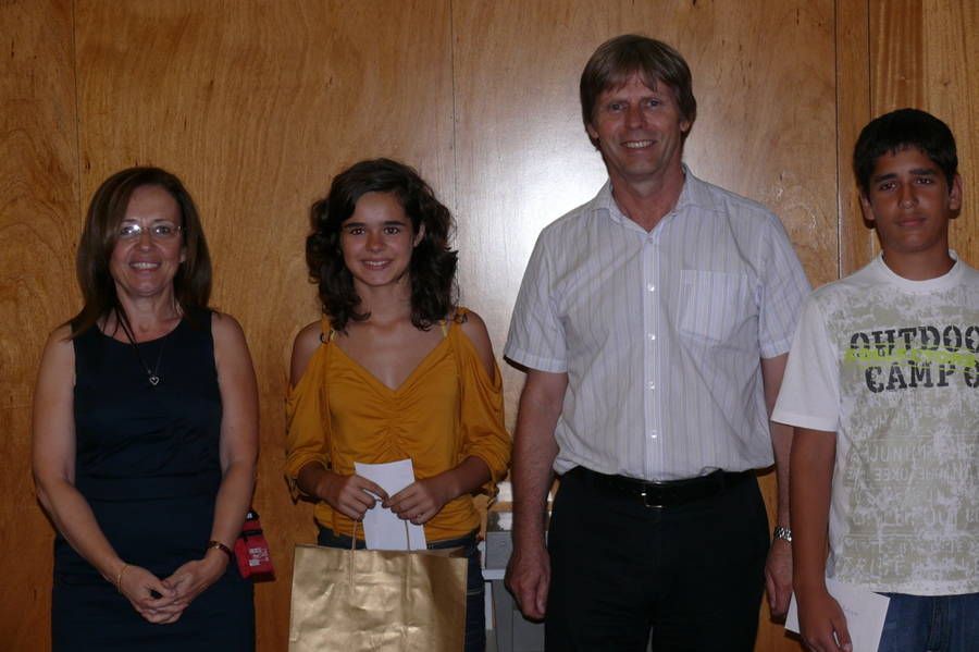 second-prize-middle.jpg